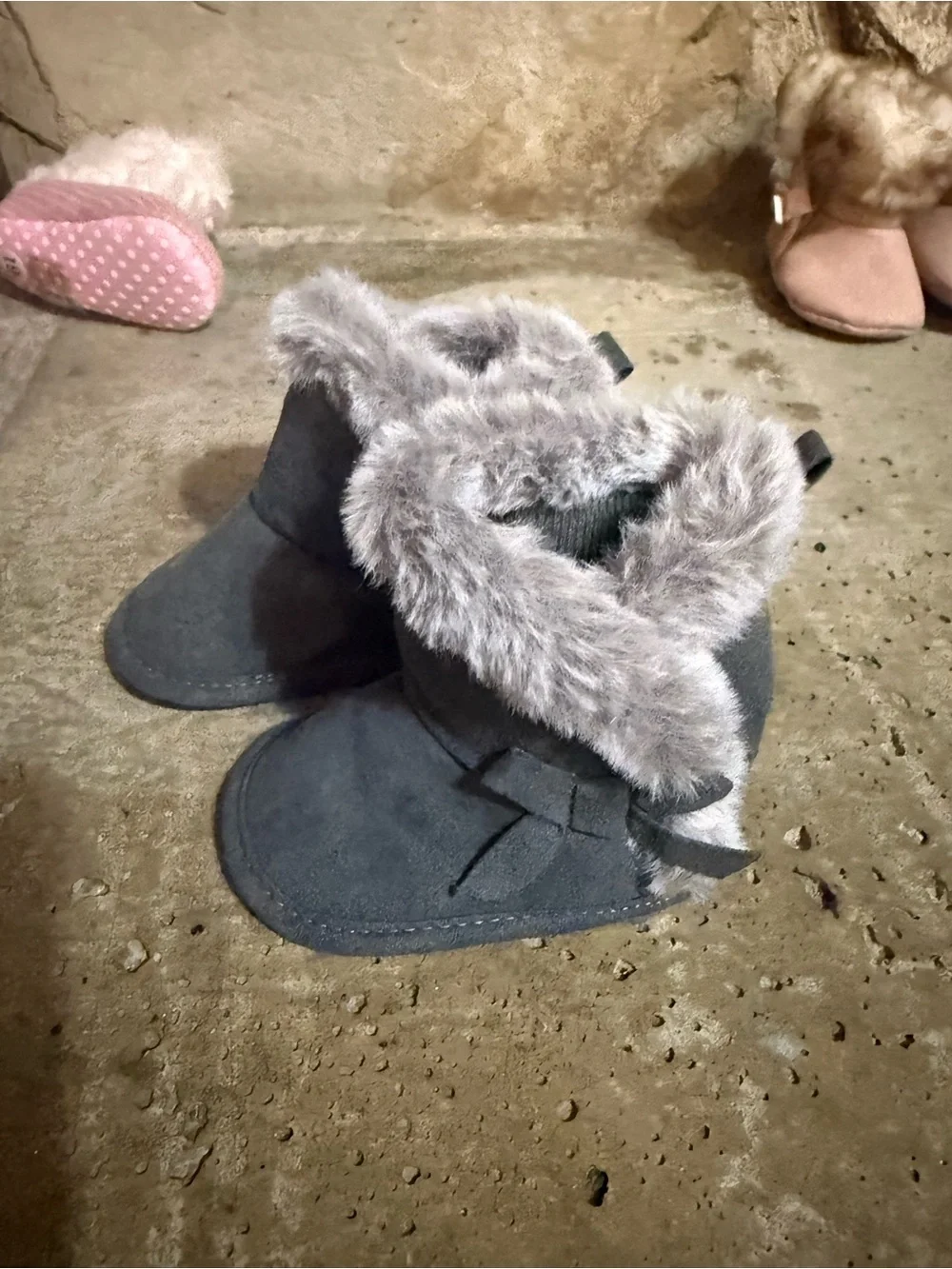 Unbranded Navy Faux Fur Baby Booties - Cozy Indoor Shoes - Picture 12 of 14